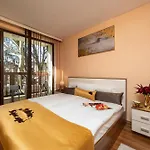 Apartment Midas - Borov Park